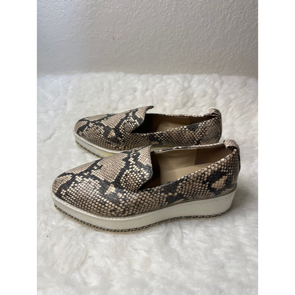 Karl Lagerfeld Brea slip-on sneakers snake print leather women size 6.5M - Picture 4 of 9